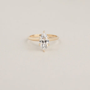 14k gold solitaire knife edge band engagement ring setting